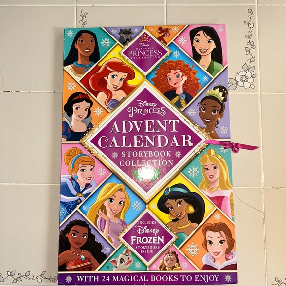 Disney Princess Advent Calender Christmas hardcover book 2022 Christmas 21" - Picture 1 of 16